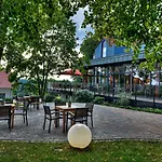 ホテル Arthotel Kiebitzberg 4*