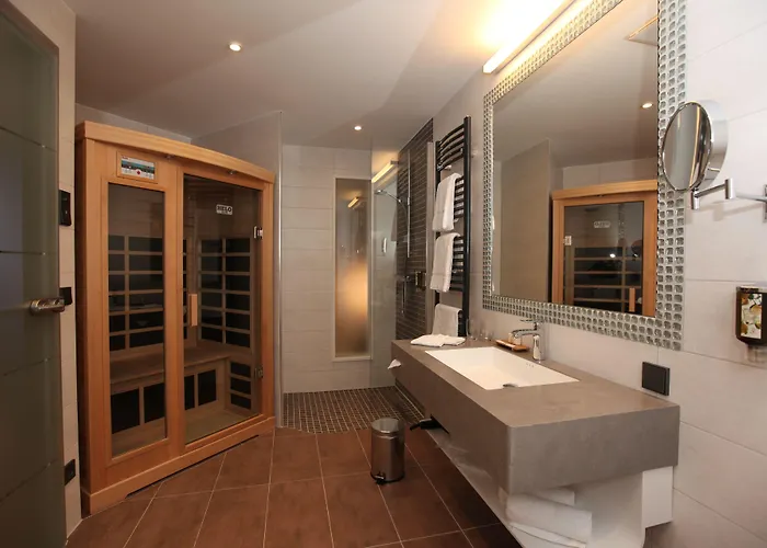 Arthotel Kiebitzberg Отель Хафельберг